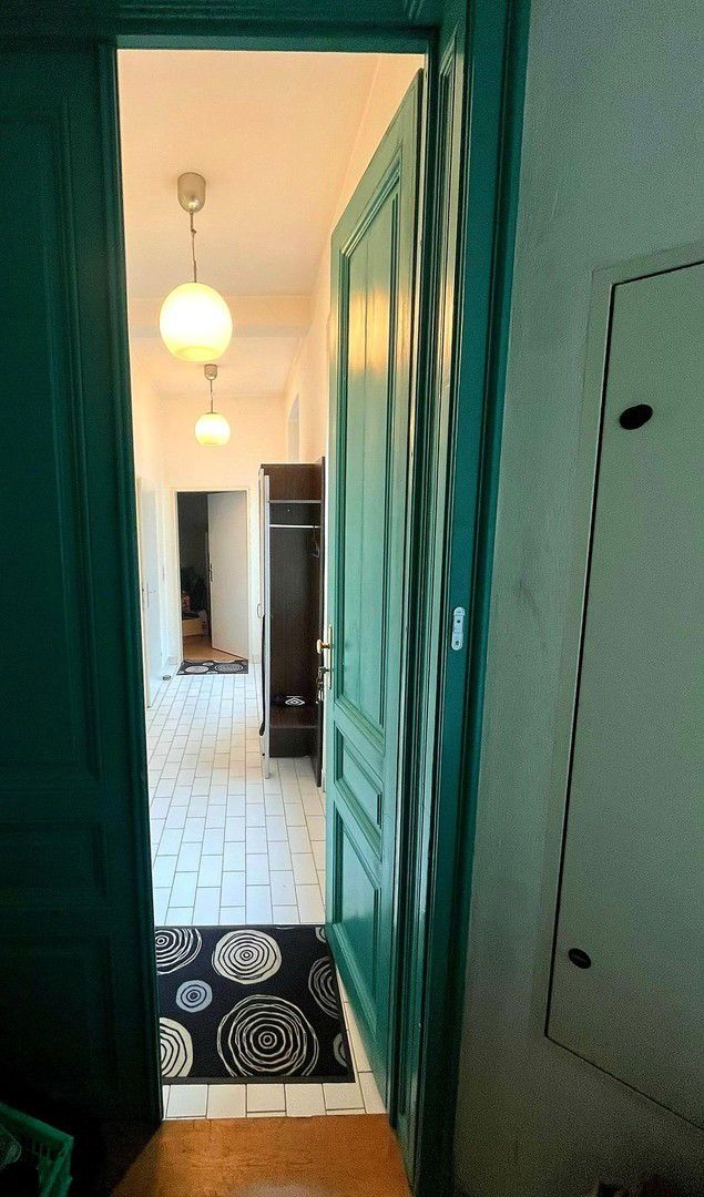 Helle, voll möblierte 1-Zimmer-Wohnung in ruhiger Innenhoflage - 1120 Wien