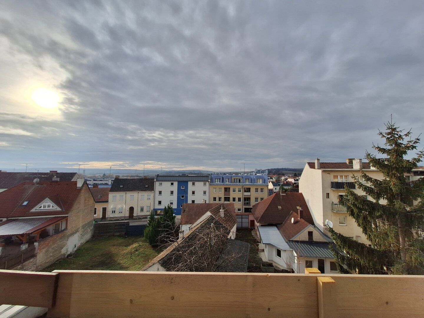 Ruhige, helle Erstbezugswohnung mit Fernblick im Zentrum