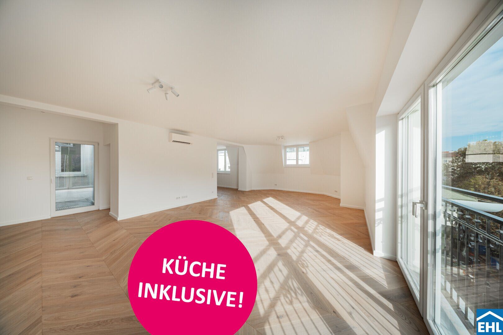 Wunderschöne 5-Zimmer-Dachgeschosswohnung - Erstbezug mit großer Dachterrasse! - jetzt inklusive Küche!