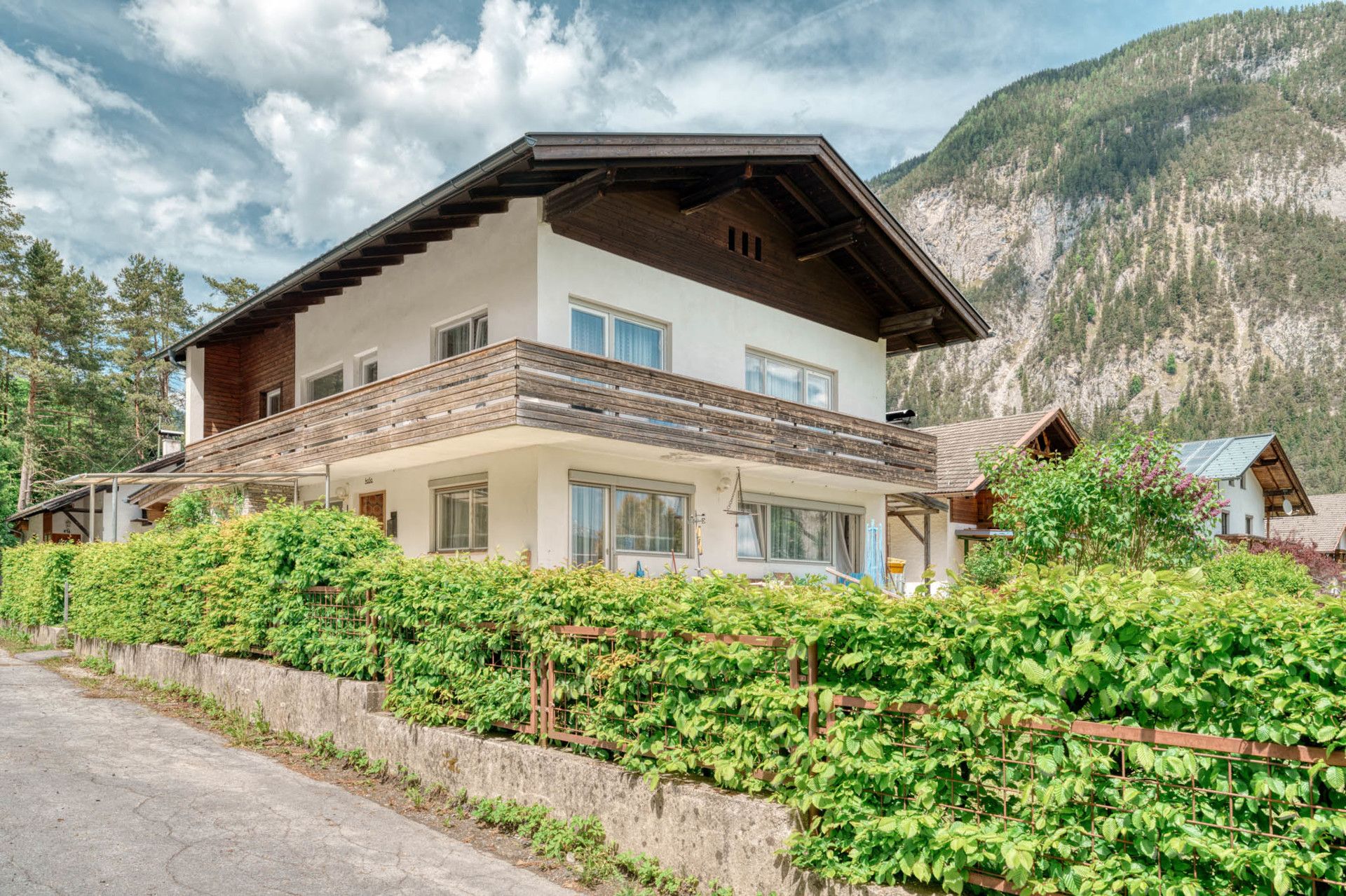 Familientraum! Einfamilienhaus mit großzügigem Garten in Brunnwald zu verkaufen.