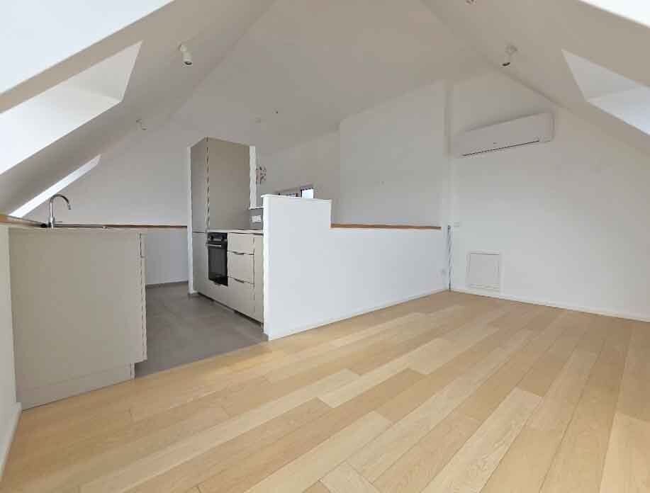 ESSLINGGASSE | exklusive 3-Zimmer+Galerie-Dachgeschoß-Maisonette mit Terrasse