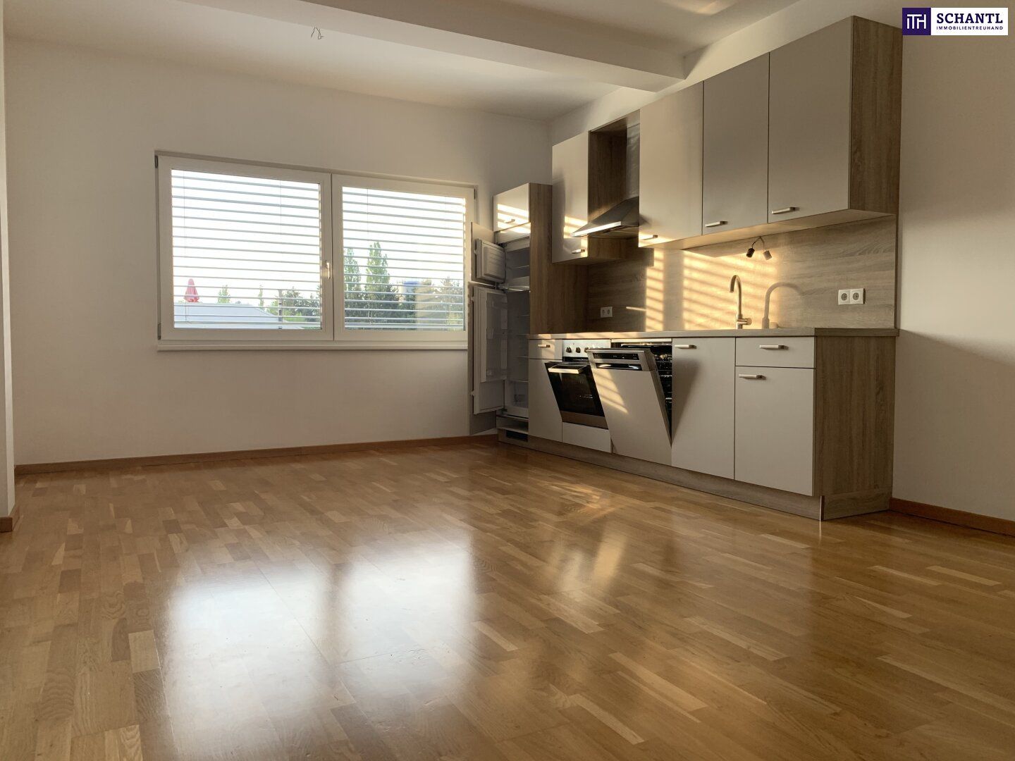 SONNENGLÜCK TRIFFT WOHNGEFÜHL - ein Zuhause, das umarmt! Lassen Sie sich diese wunderschöne Gelegenheit nicht entgehen! Gleich Besichtigungstermin vereinbaren