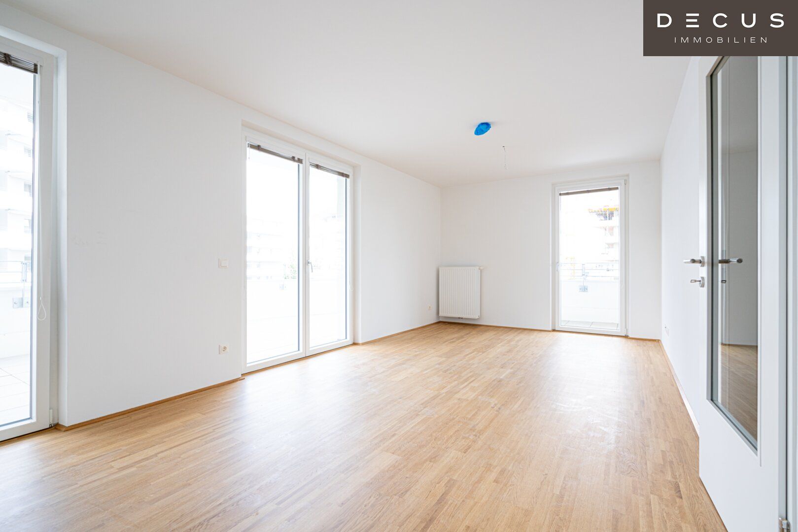 | SCHÖNE 2-ZIMMERWOHNUNG | GROSSER BALKON | RUHELAGE