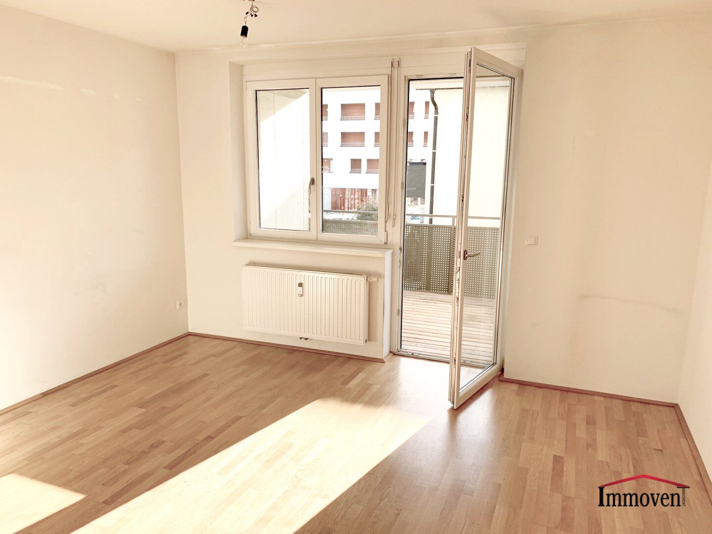 Helle 2-Zimmerwohnung mit Balkon!
