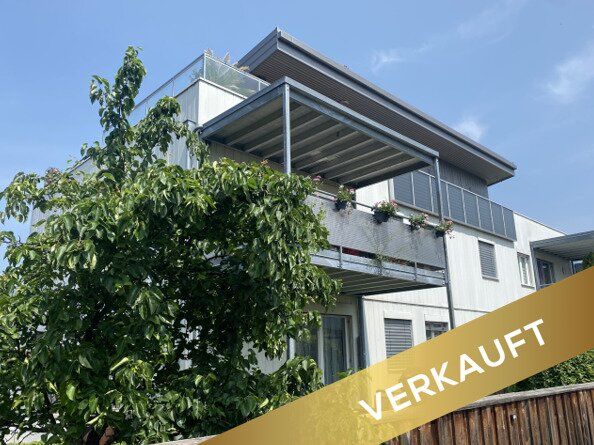 Sonnige 3 Zimmer Gartenwohnung mit Terrasse und Carport