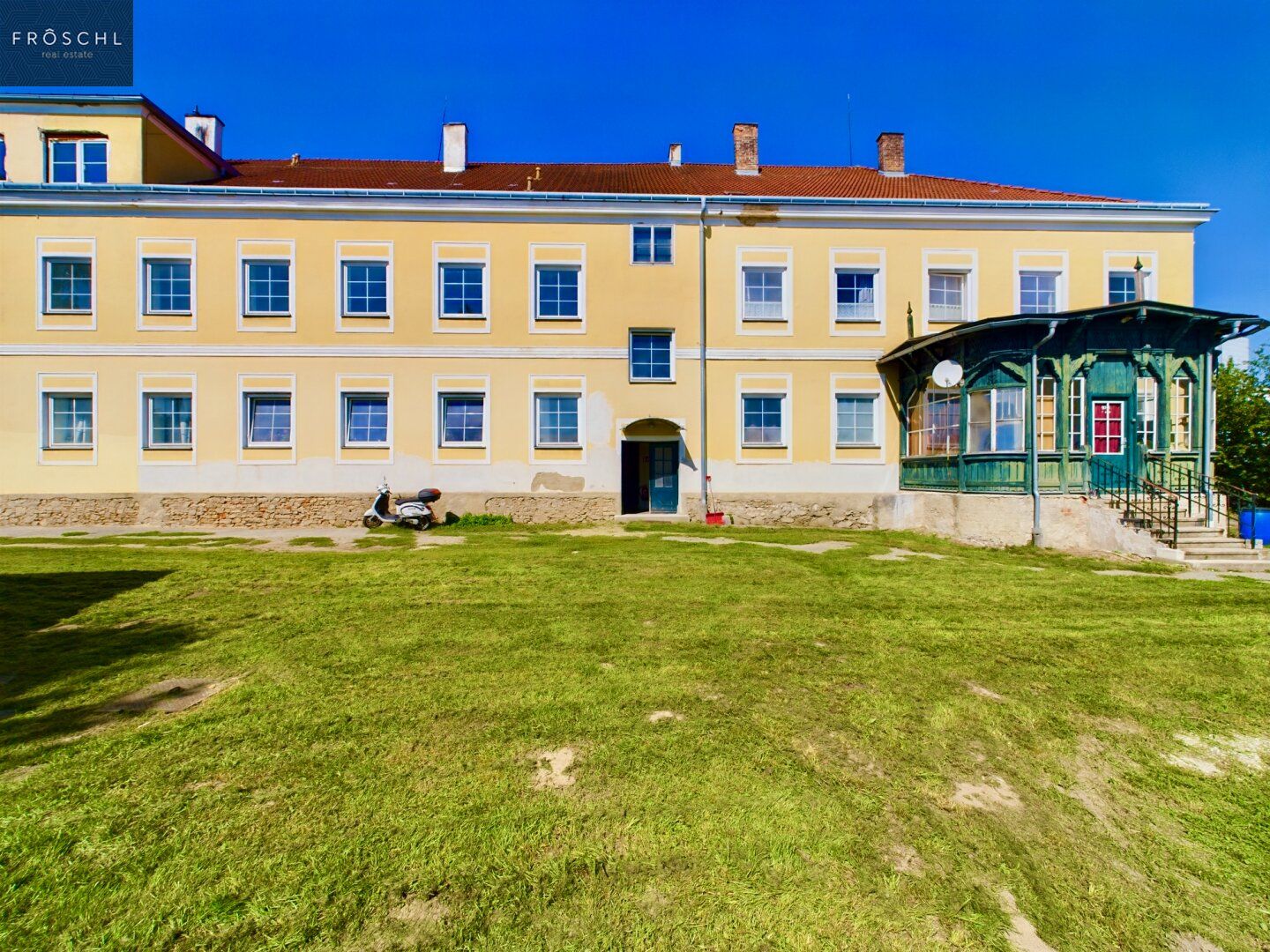 Renditeobjekt - Wohnungseigentum-Paket - 17 WOHNUNGEN - 1044 m² in Groß Siegharts im Waldviertel - Ansicht 2