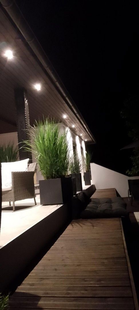 Villen Etage mit eigenem Pool 5 Minuten vom Badesee