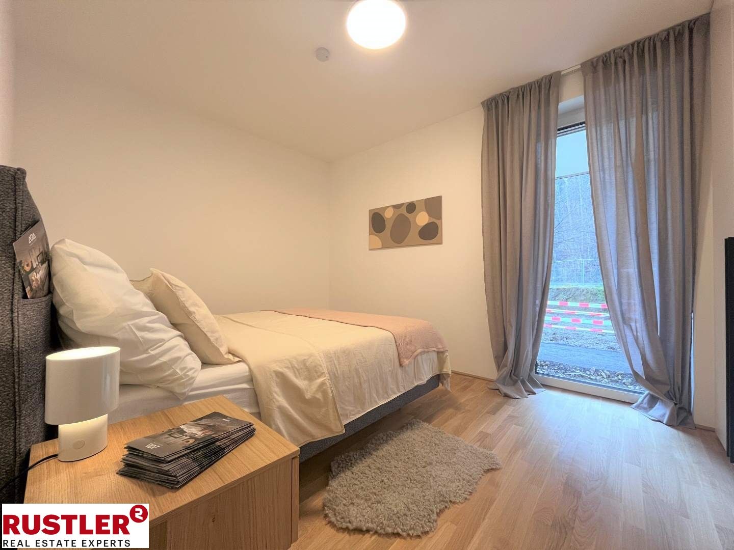 Entspannung pur auf den schönen Außenflächen des Projekts Schlosspark | 2-Zimmerwohnung mit Balkon