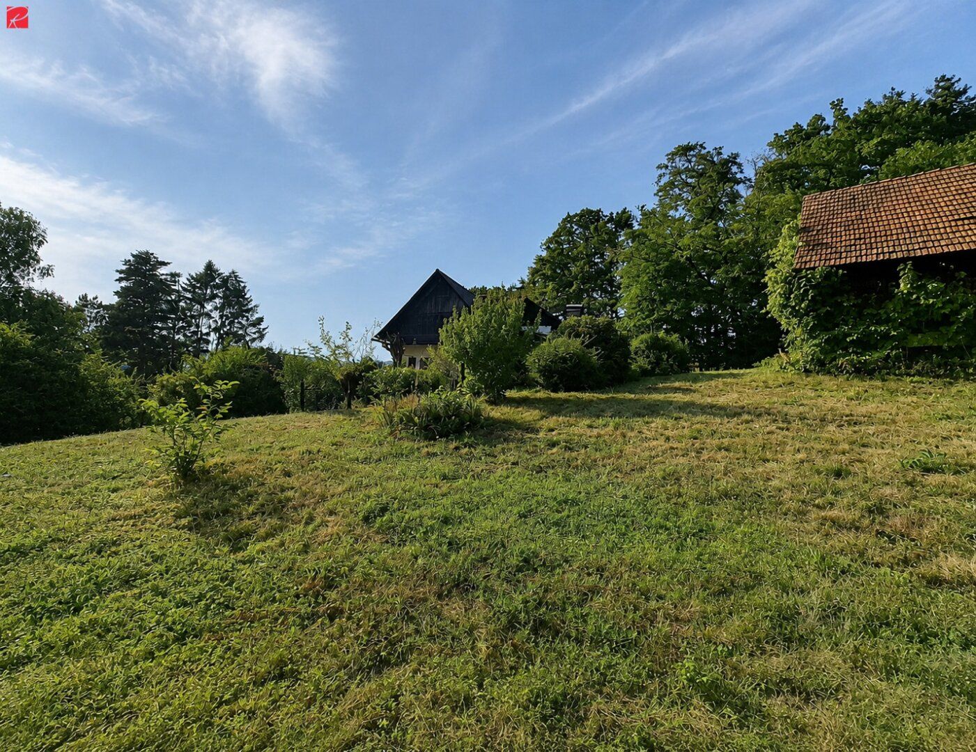 Grundstück mit Altbestand - 2.432 m² Bauland & Holzhütte - Ansicht 2
