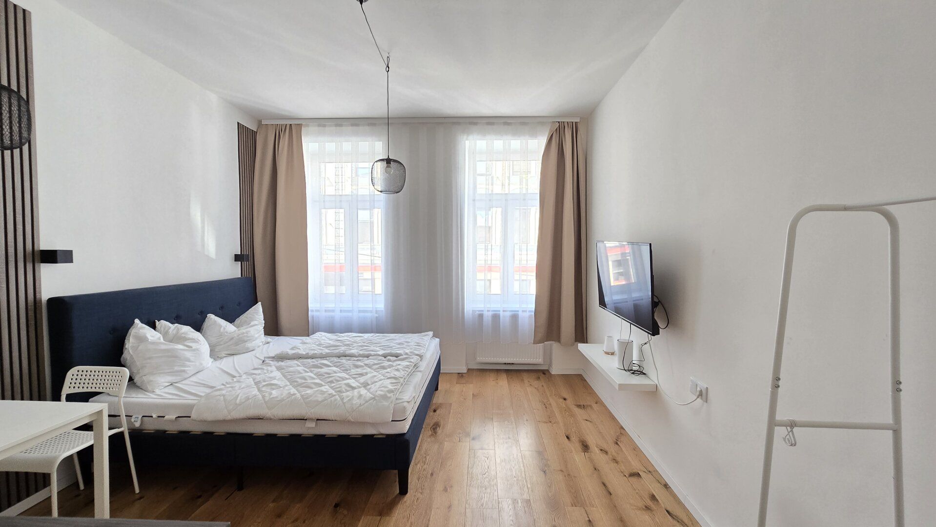 1. Zimmer Wohnung, Altbauwohnung