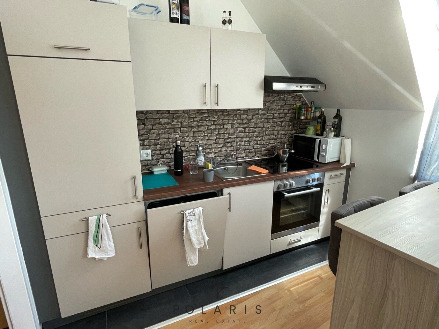 35m² | Moderne und helle 1-Zimmer-Wohnung im 1. DG | Nahe U4 Friedensbrücke