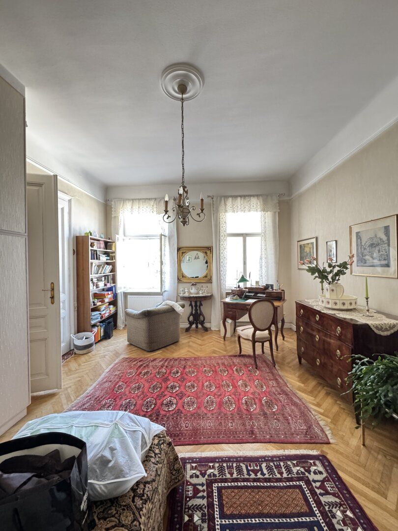 Unbefristete 3-Zimmer-Wohnung im 3. Liftstock in der SCHULGASSE zu kaufen (Mieter 90 Jahre)