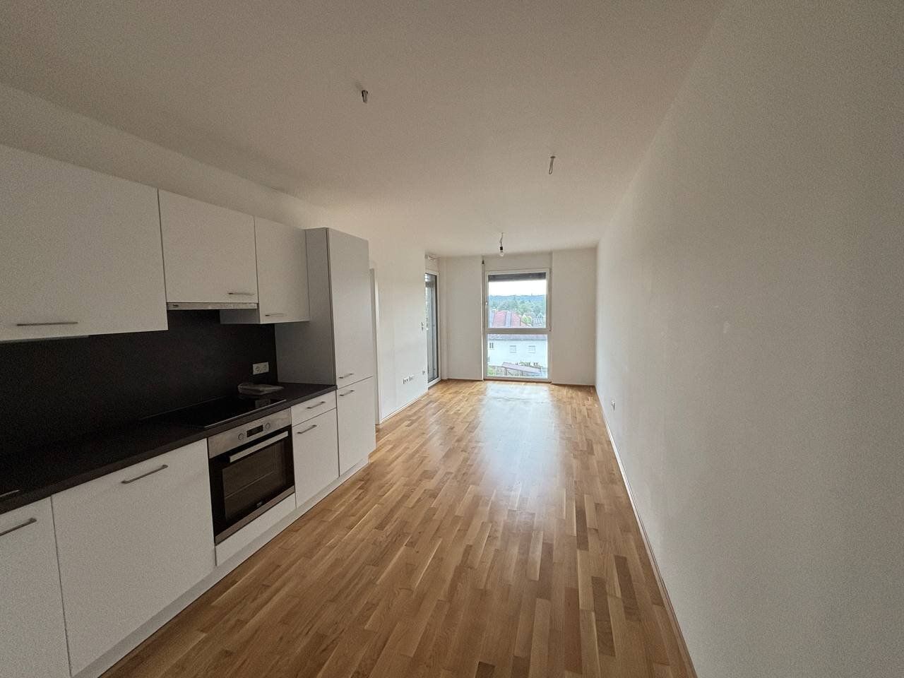 ++KALSDORF++Lichtdurchflutete 2-Zimmer-Wohnung mit Loggia - AB SOFORT
