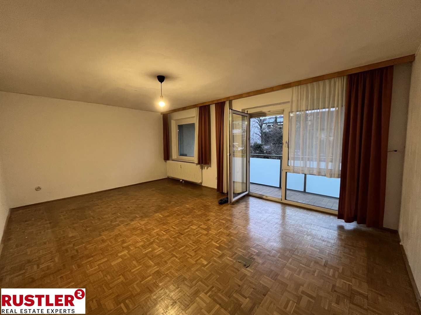 Gut Aufgeteile 2-Zimmer Wohnung mit großzügiger Loggia