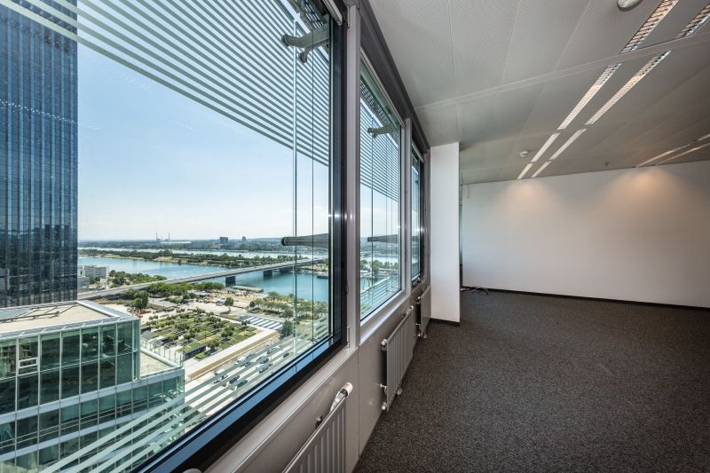 ARES TOWER Moderne Büros mit Weitblick! - Ansicht 4