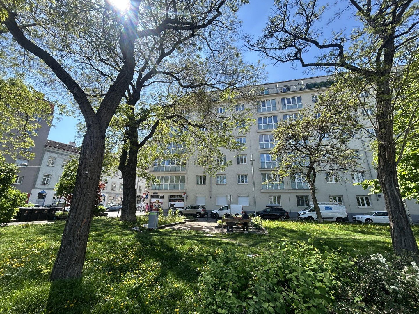 Sonnwendviertel nahe U-Bahn - top sanierte 2 Zimmer Wohnung, 2ter Liftstock