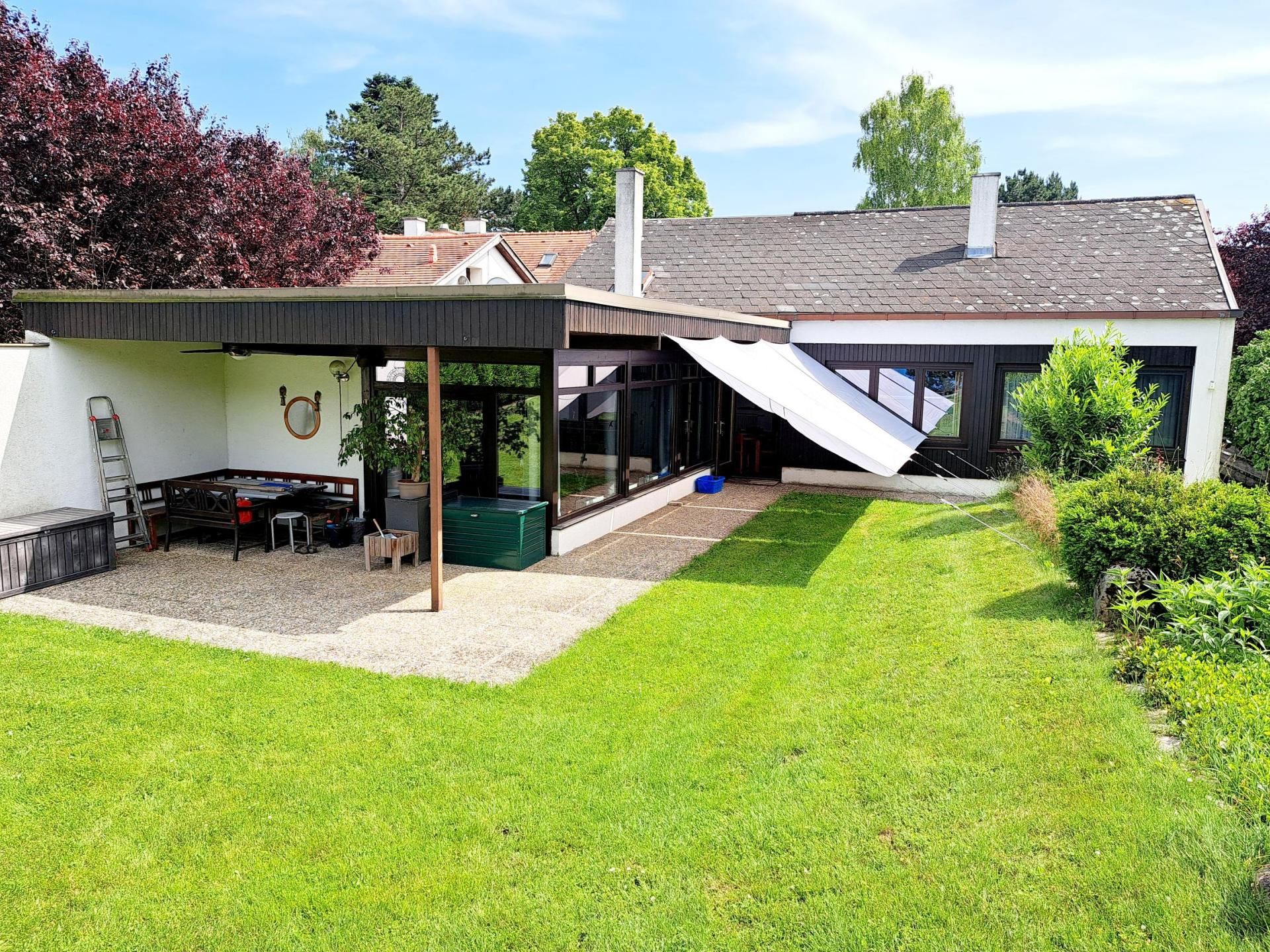 VIEL PLATZ FÜR WOHNEN UND GARTEN