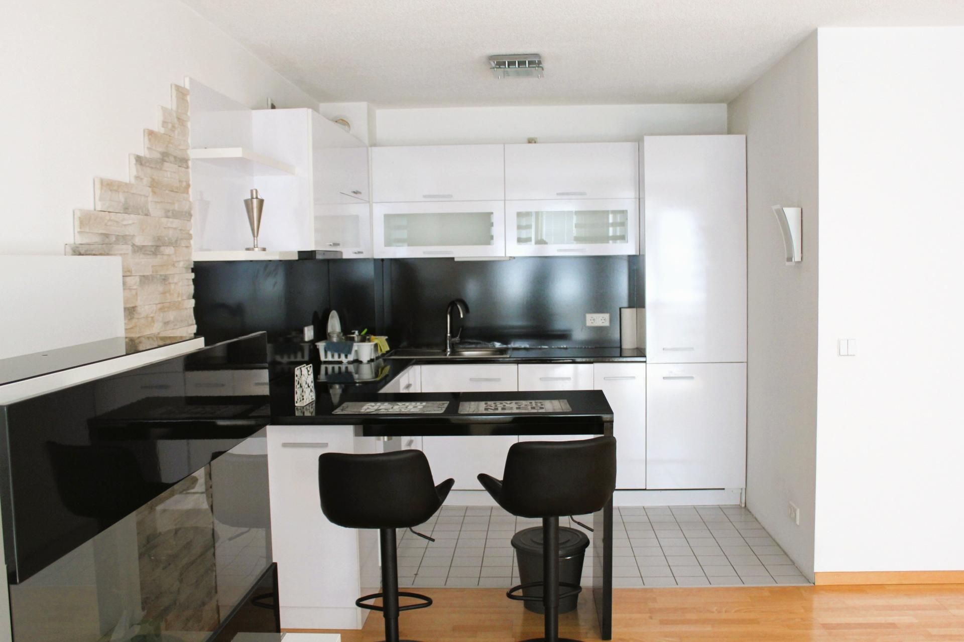 Moderne 3-Zimmer-Wohnung in zentraler Lage mit Tiefgaragenplatz