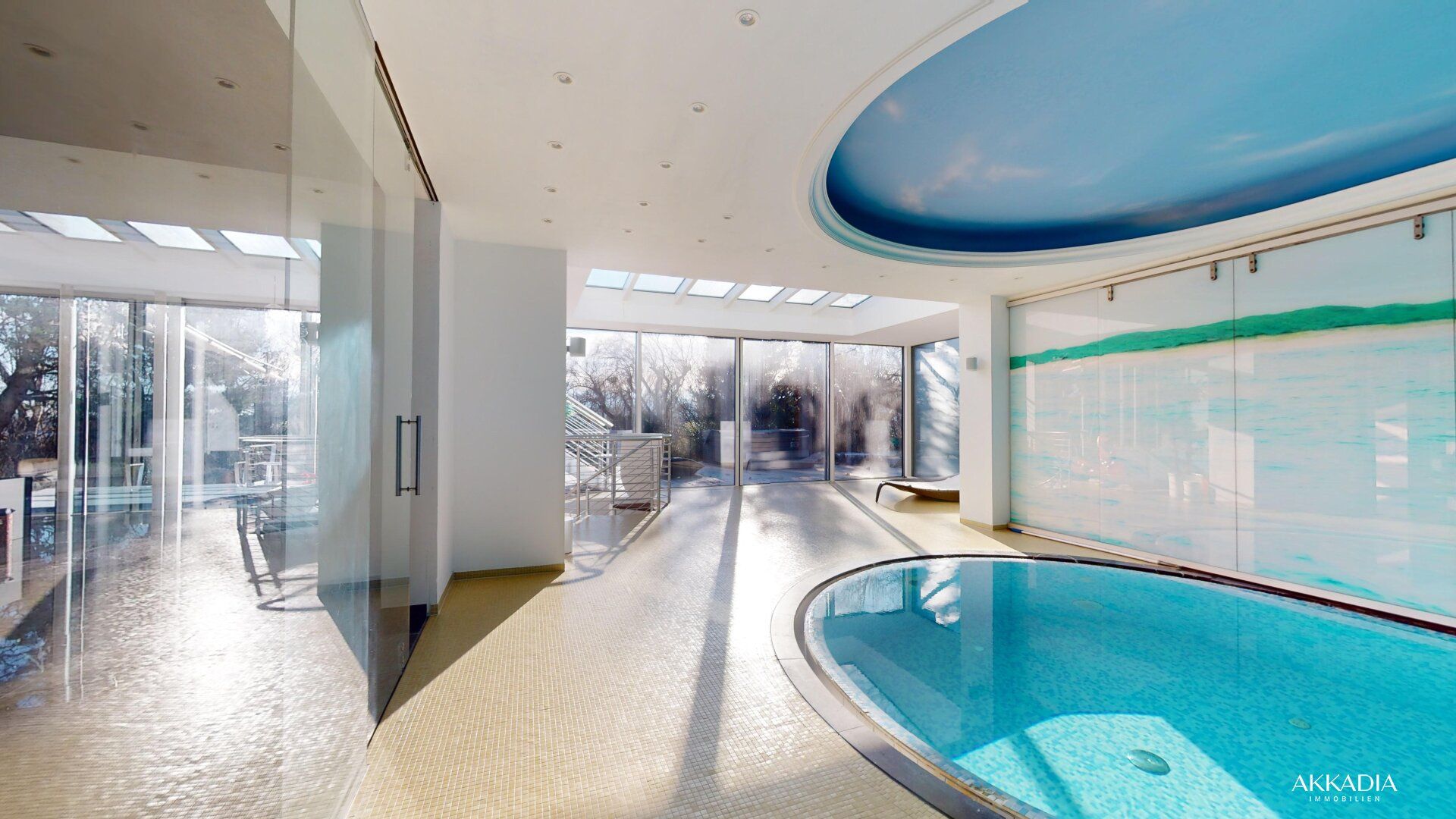 Beeindruckende Architektur mit Indoor Pool Nähe Maurer Hauptplatz - The White Pearl