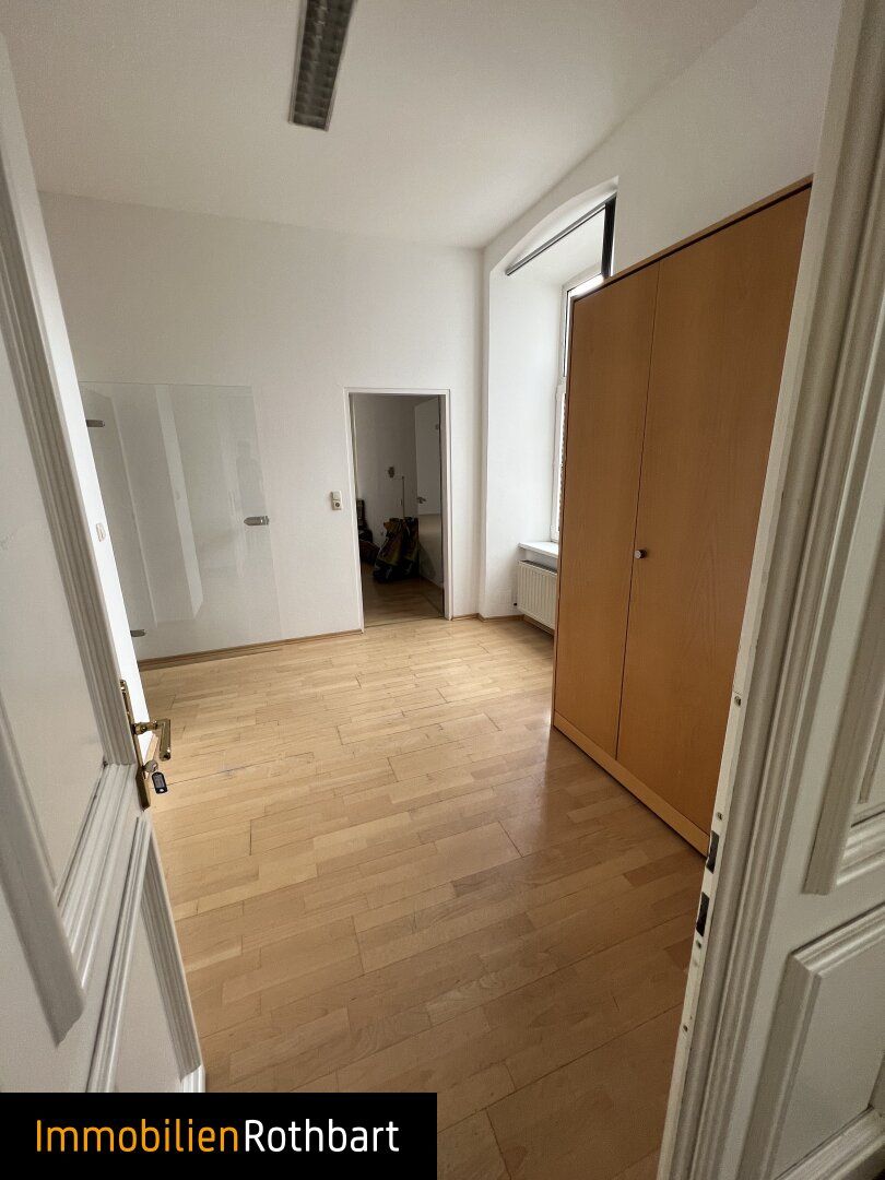 Moderne Bürofläche in zentraler Lage - ideal für Praxis oder Büro in Bruck an der Mur!