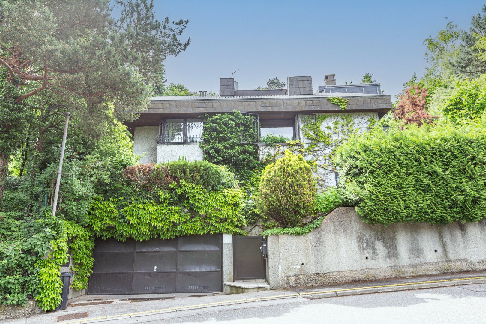 Siedlung Kordon - Architektenhaus mit Weitblick in exklusiver Waldrandlage