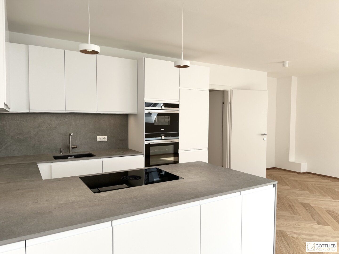 Bestlage nahe Belvedere! Luxuriöse 3-Zimmer-Erstbezug-Dachgeschoss-Wohnung mit zwei Balkonen in historischem Gebäude - Altro