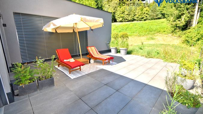Terrasse vor dem Schlafzimmer 1 im OG