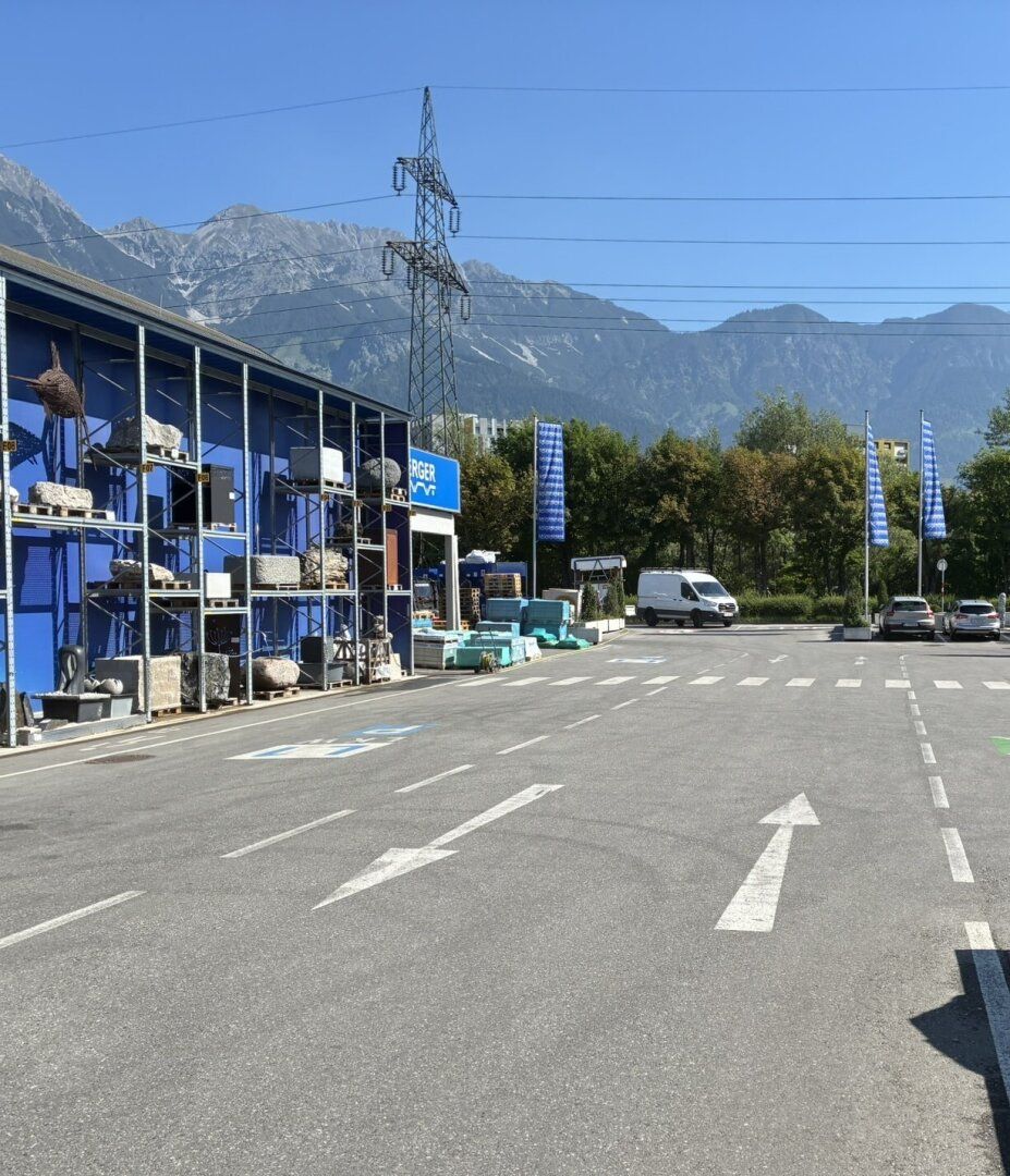 Lagerfläche ab 65 m² bis 270m² in Innsbruck/ Rossau, E-Ladestation, Top Lage, nur € 9,5/ m² zzgl. Mwst. - Ansicht 2