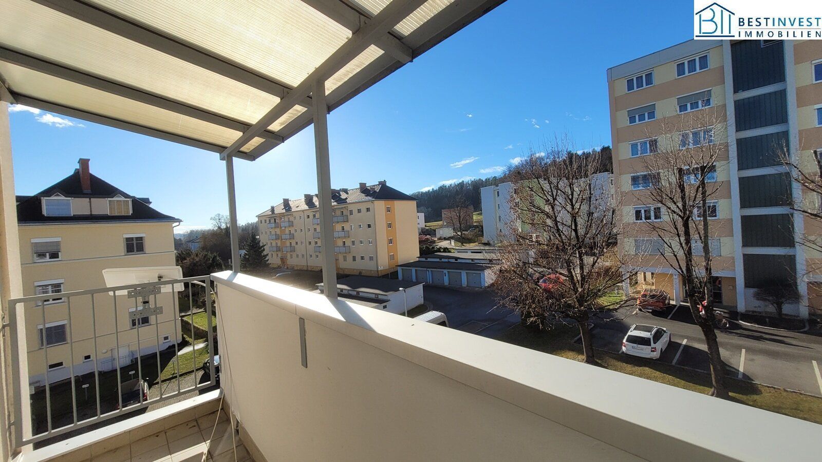 Großzügige 4 Zimmer mit 2 Balkonen und Ausblick