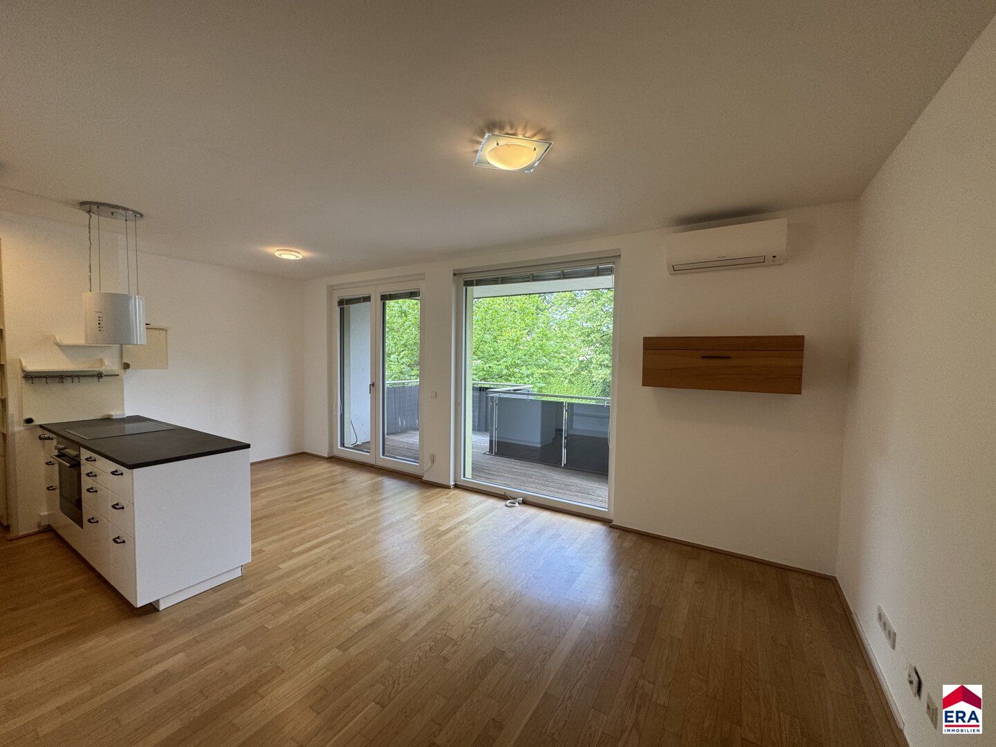 Traumhafte Terrassenwohnung in Tulln: 3 Zimmer, Balkon & Loggia für 1.350 € im Monat!!
