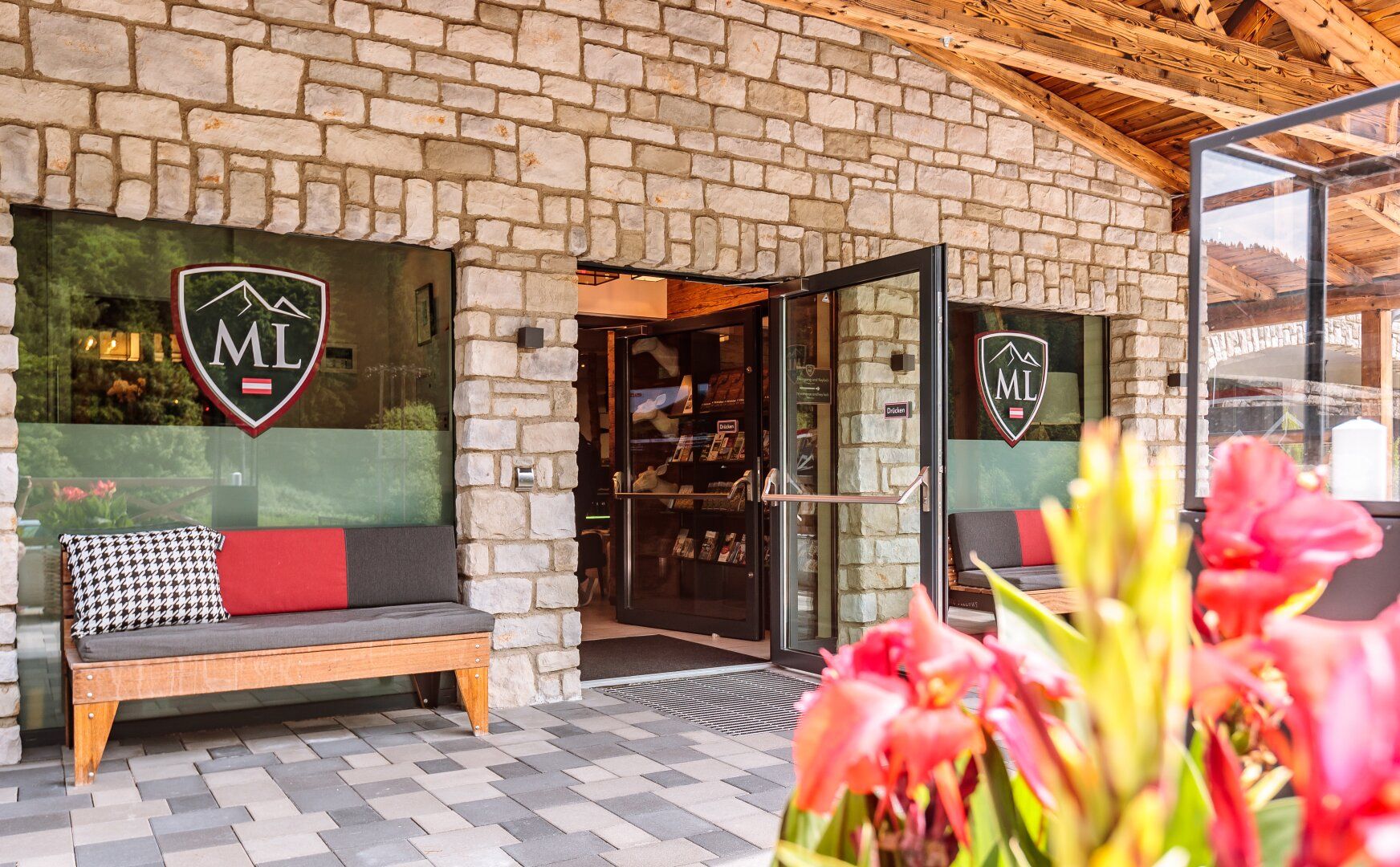 Avenida Mountain Lodges Saalbach | Studio Suite mit Terrasse/kleiner Garten - Ansicht 4