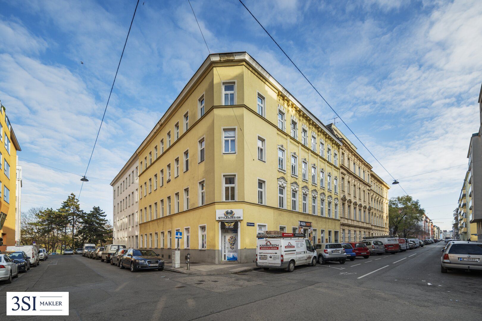Baubewilligter Dachgeschossausbau in elegantem Eckzinshaus