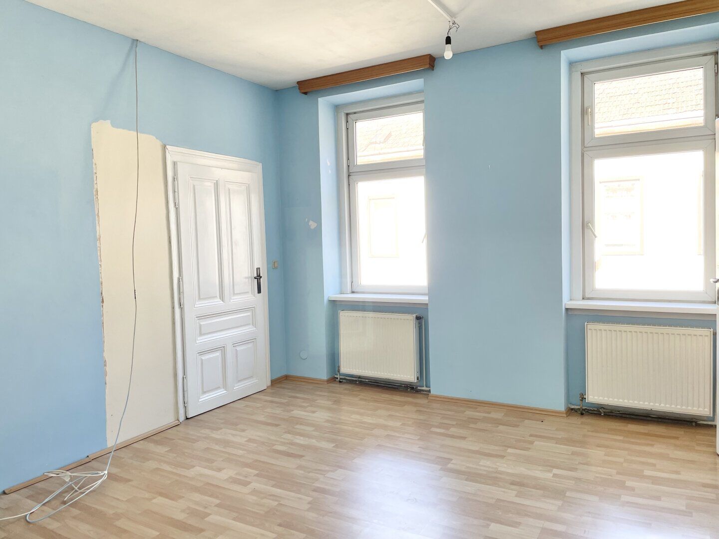 PROVISIONSFREI VOM EIGENTÜMER! SANIERUNGSBEDÜRFTIGE 2-ZIMMER-WOHNUNG NÄHE U3!