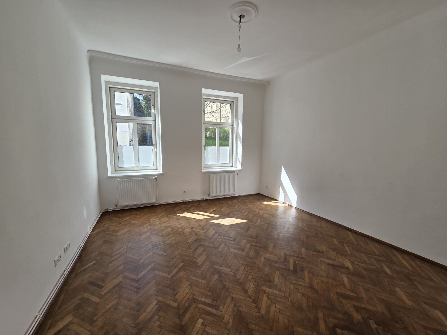 neu sanierte Büro-Wohnung in Top Lag von Gersthof