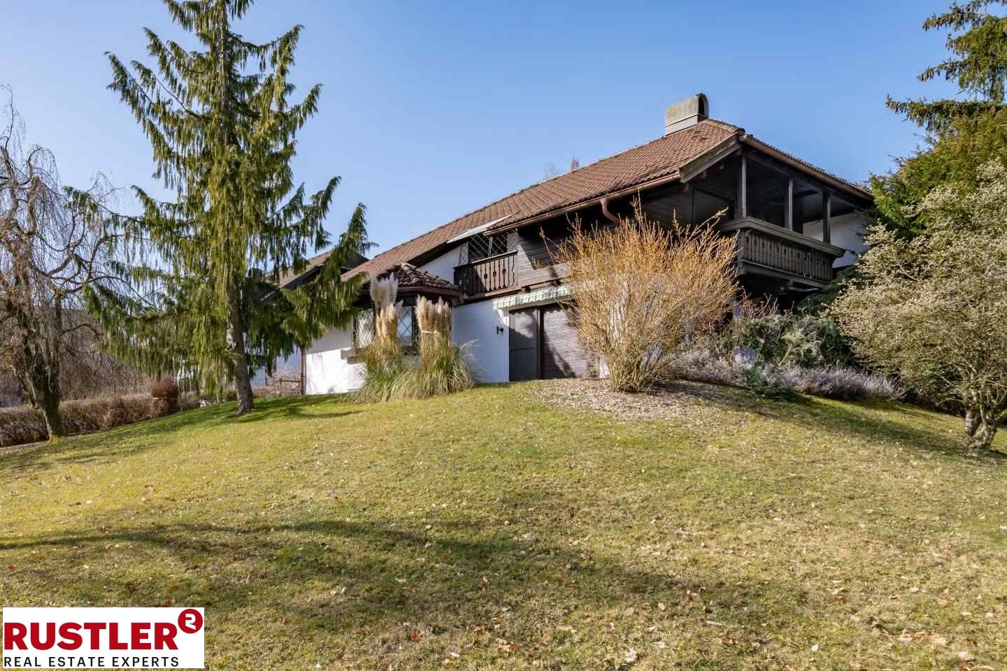 LANDHAUSVILLA AM MONDSEE