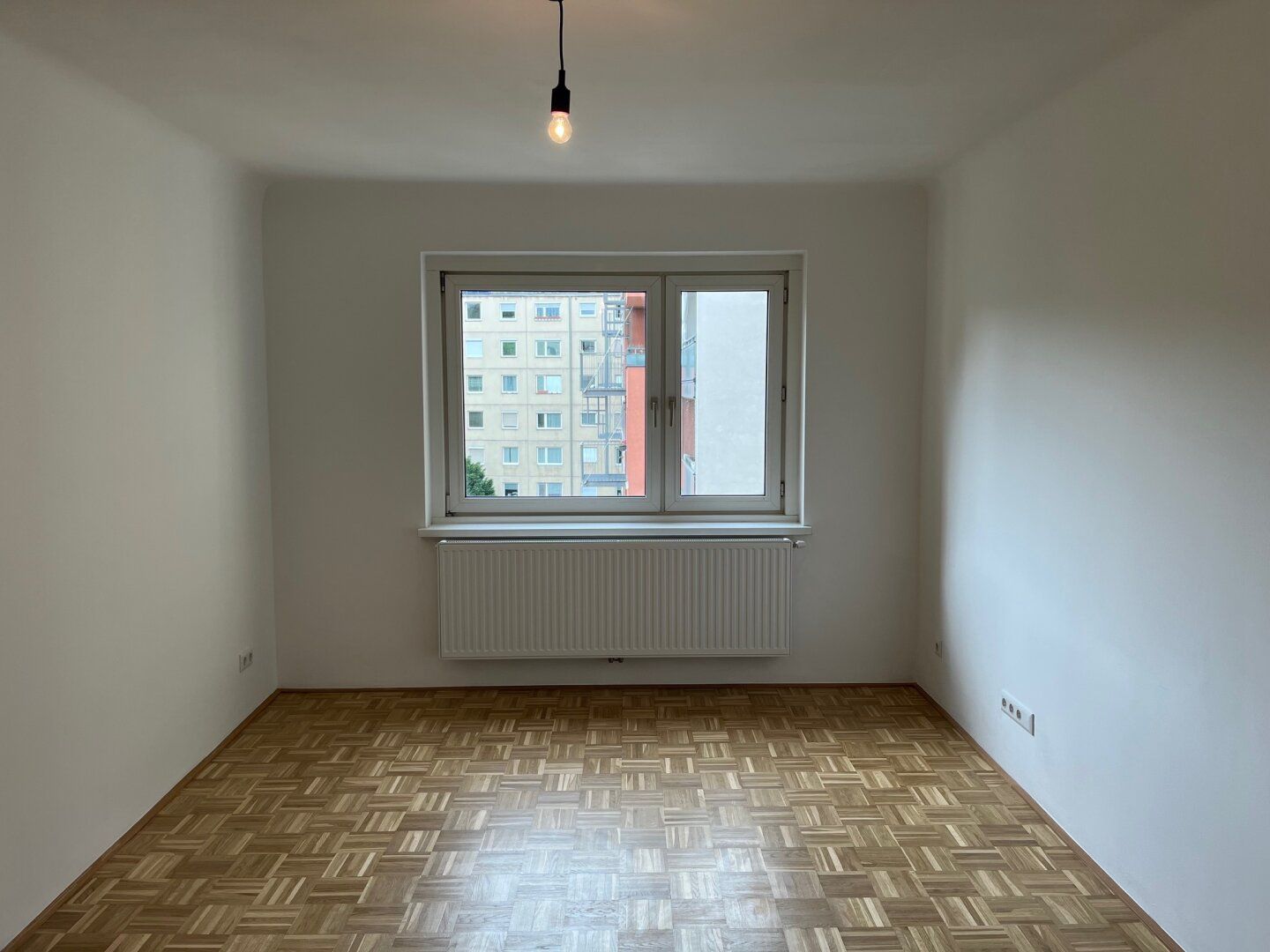 Leithastraße - hofseitiger 2 Zimmer Neubau im 4. Liftstock
