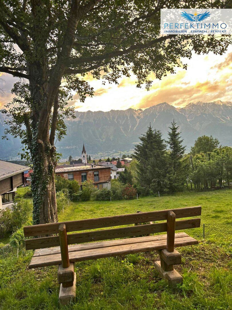 Traumhaus mit wunderbarer Terrasse und riesigem Garten in Aussichtslage