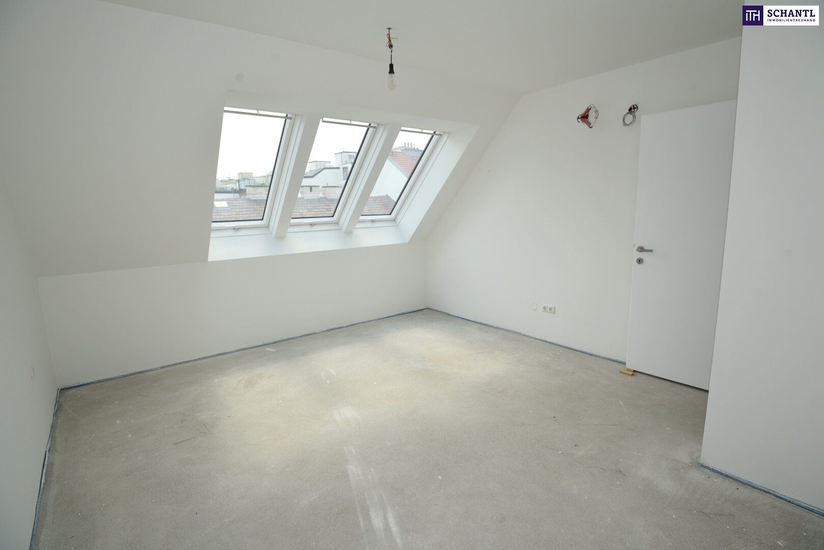 Urbaner Wohntraum im Dachgeschoss - 3 Zimmer & großzügige Freifläche - Überzeugen Sie sich selbst von dieser Immobilie!