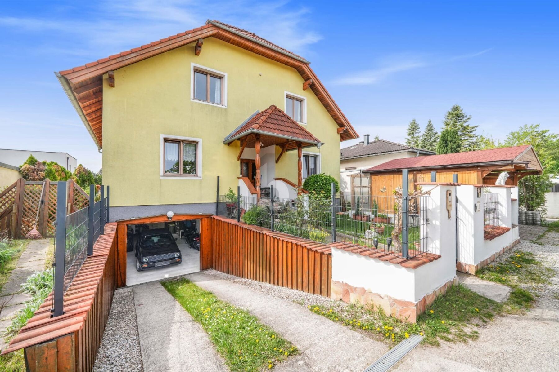 VIEL PLATZ FÜR EIN BIS ZWEI FAMILIEN - RUHELAGE MIT GARTEN NACH SÜDEN
