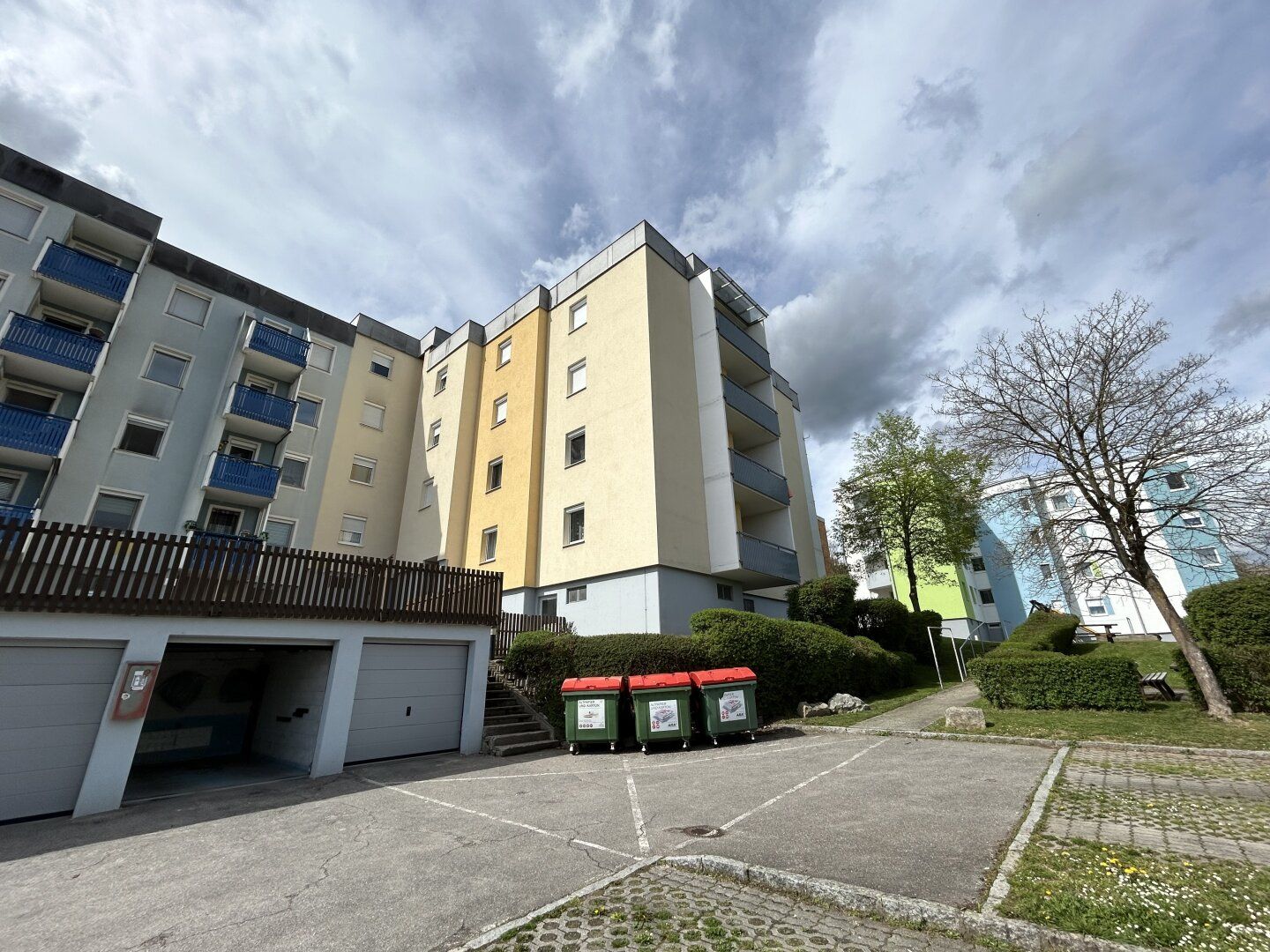 WOHNEN IN SCHWERTBERG - 3 ZIMMER WOHNUNG MIT BALKON UND PARKPLATZ