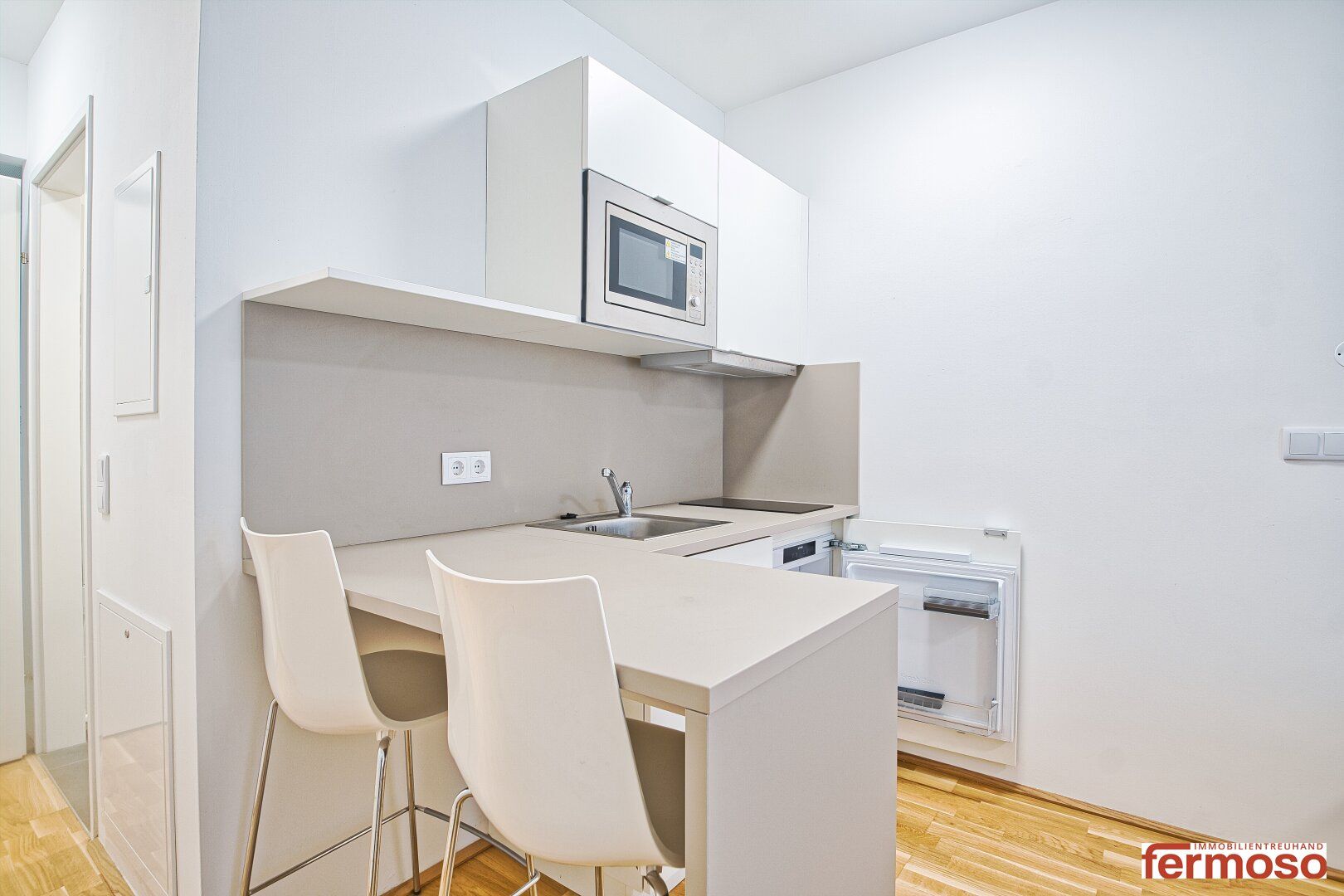 möblierte Apartments zur Kurzzeitmiete (2-12 Monate) / furnished apartments for short-term rental (2-12 months) – pohled 2