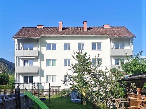 Helle 2-Zimmer ETW mit Carport und Garten