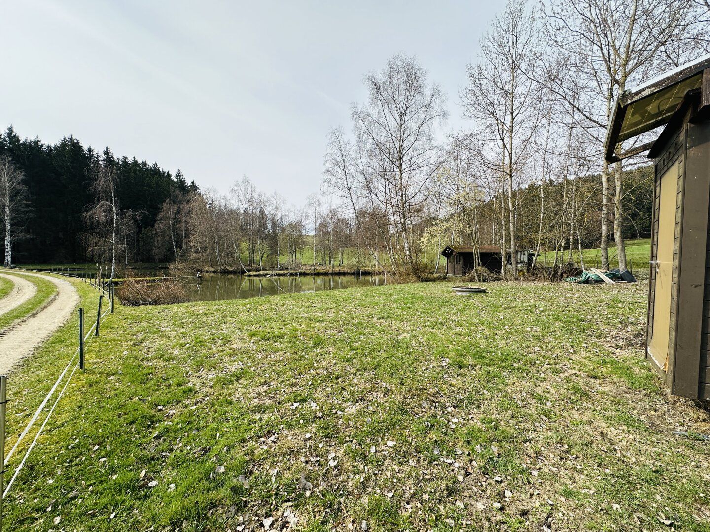 Idyllisches Freizeitdomizil in absoluter Ruhelage - Ein Paradies für Naturliebhaber - Ansicht 2
