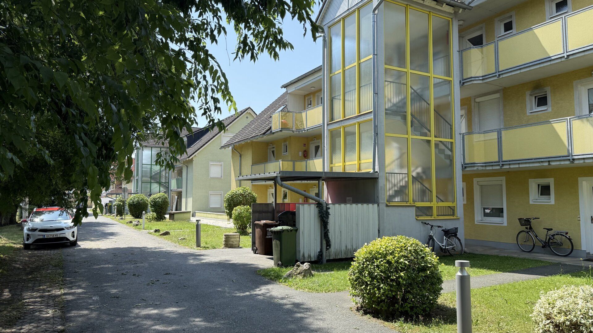 Grundbuch statt Sparbuch- Anlegerwohnung mit Tiefgaragenparkplatz