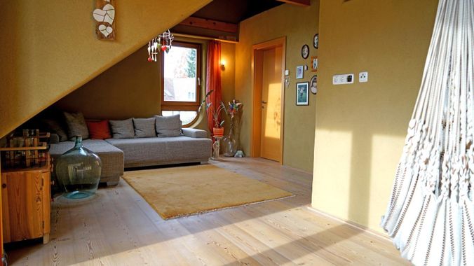 Schlafzimmer 1
