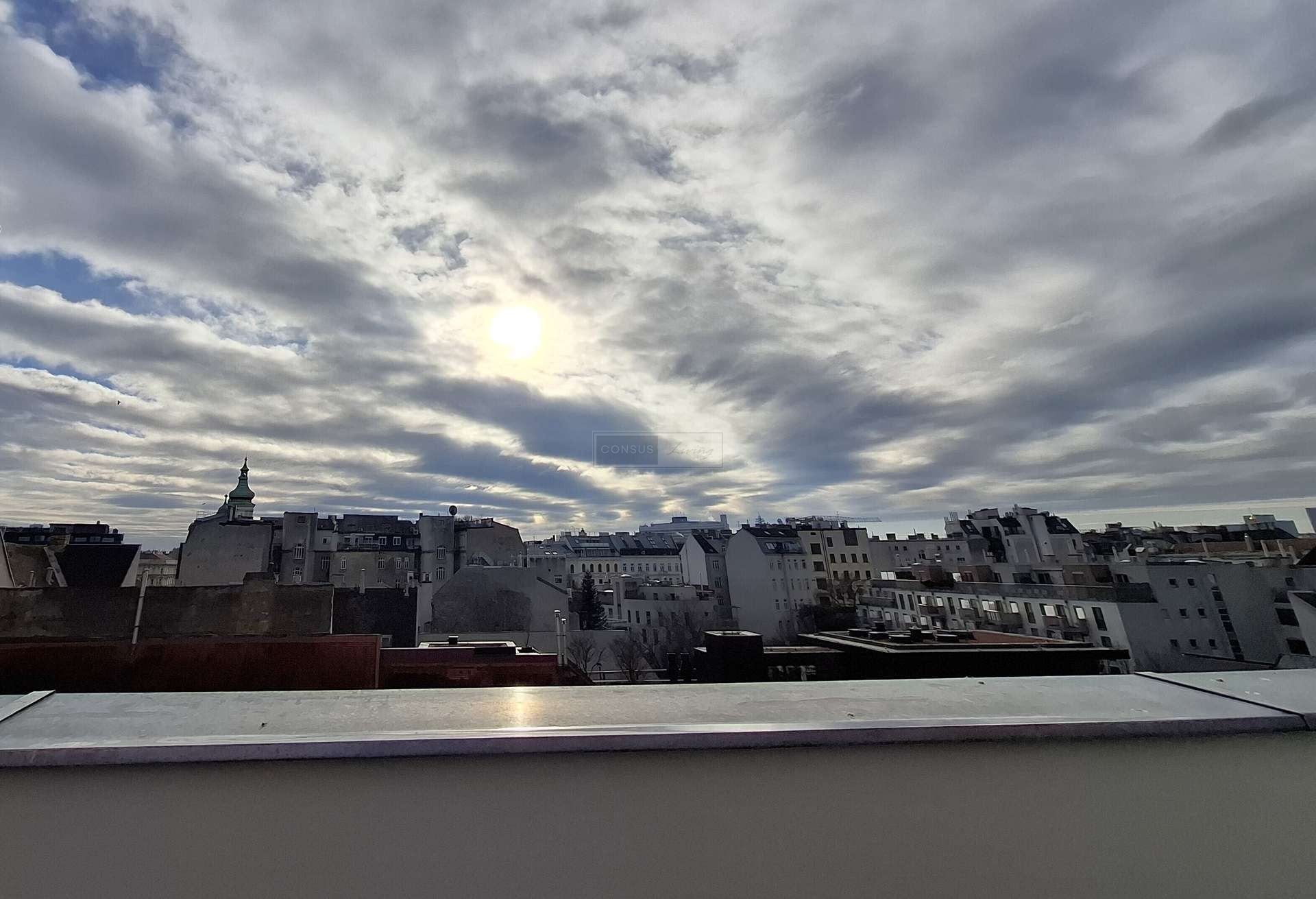 LH32 - Erstbezug beim Rochusmarkt: Stilvolle Dachgeschosswohnung mit Galerie und Dachterrassen