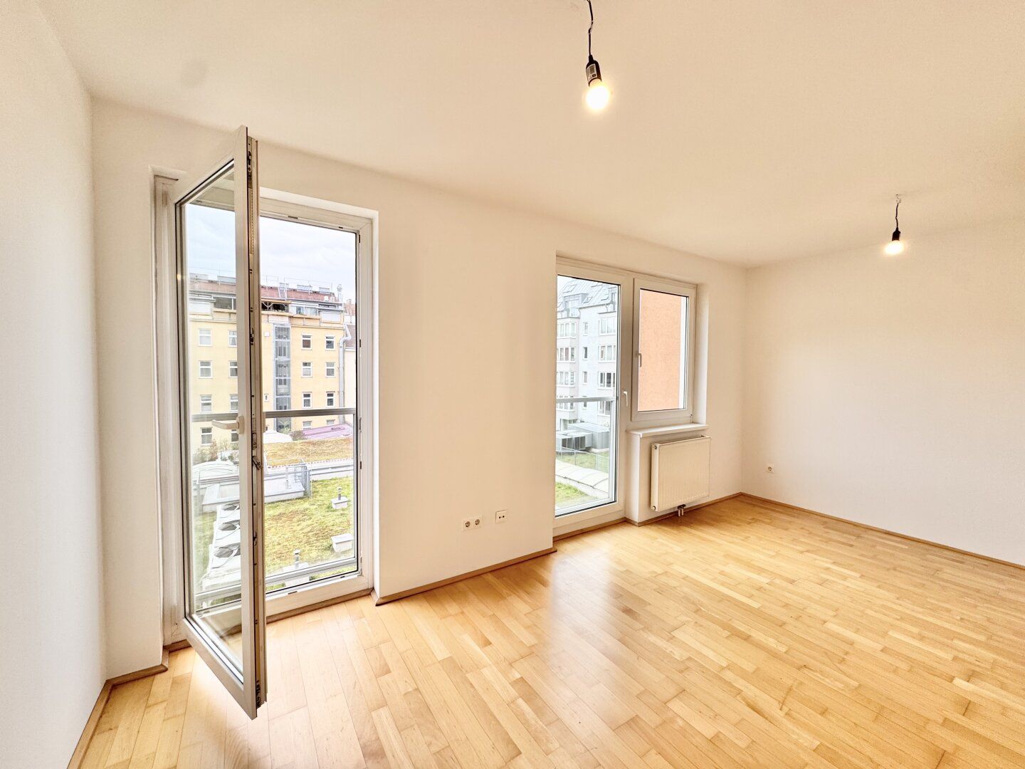 Hofseitige 2 Zimmer Wohnung | Nächst Reumannplatz | Optionale Garage