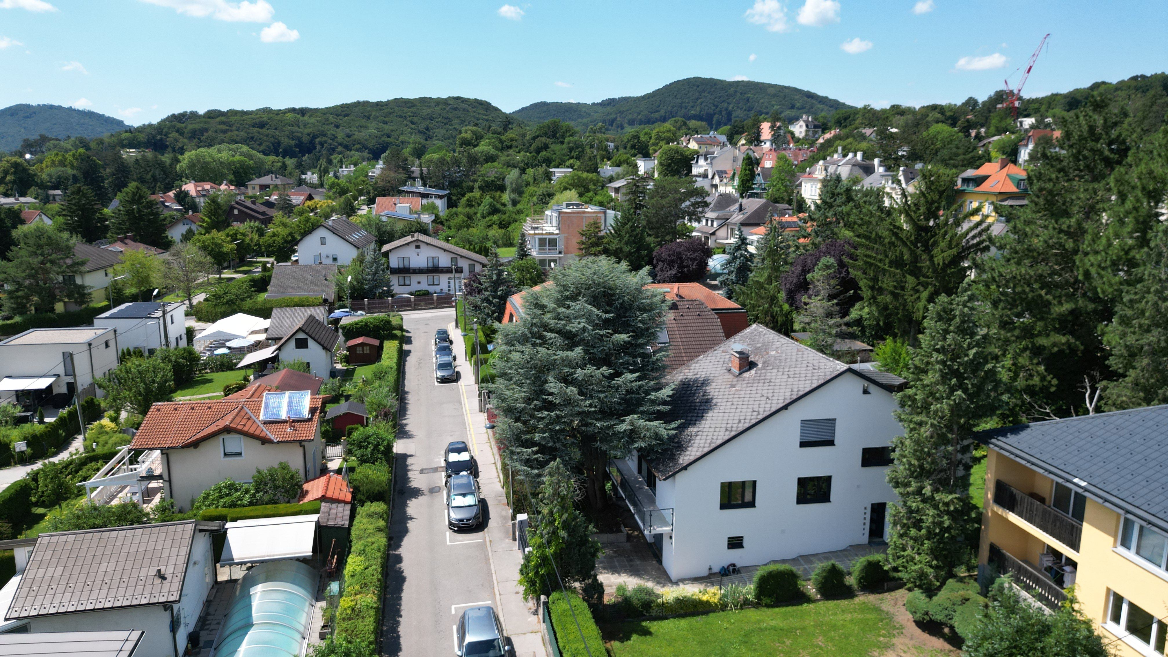 Großes Einfamilienhaus mit Garten in Grünruhelage, Hadersdorf / 1140 Wien