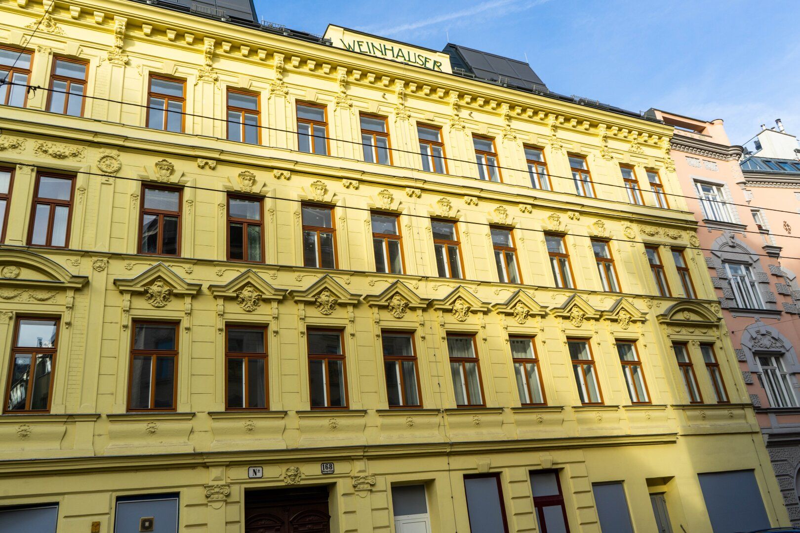 Top sanierte 2 Zimmer Wohnung