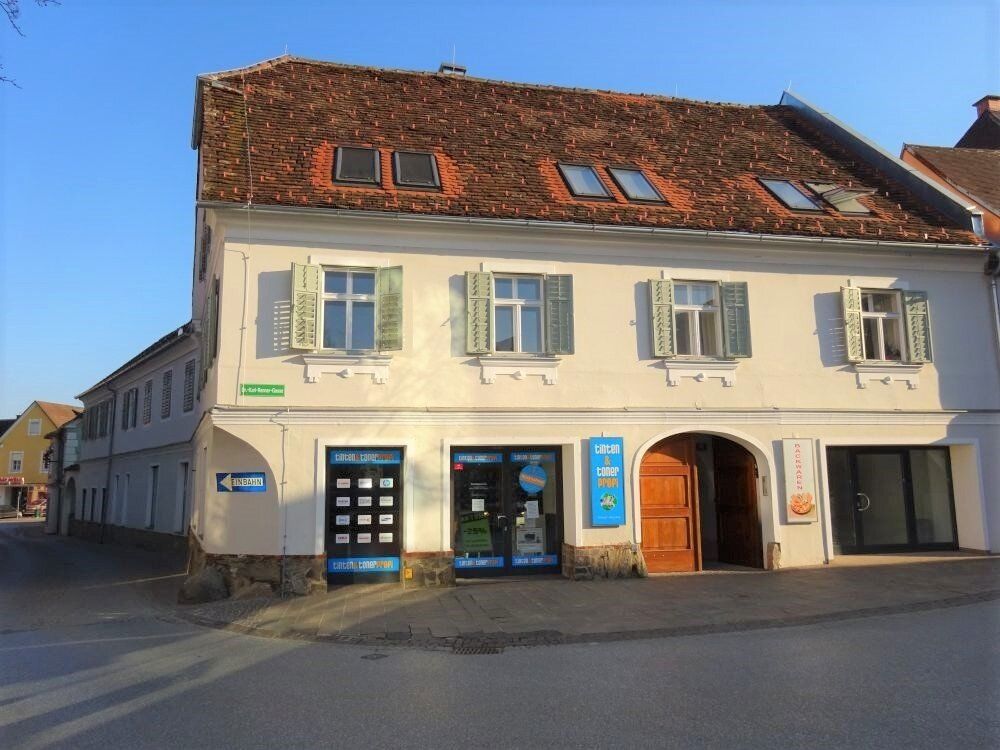 Einzigartiges saniertes, historisches Stadtpalais mit Parkplätzen in der Weizer Innenstadt